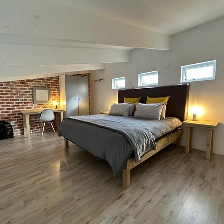 Modern Apartments Downtown プレッテンバーグ・ベイ エクステリア 写真