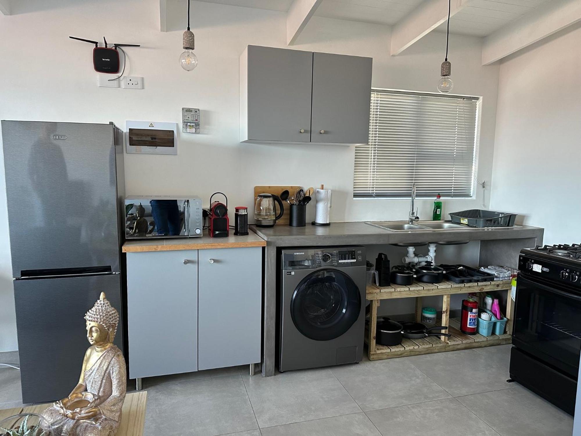 Modern Apartments Downtown プレッテンバーグ・ベイ エクステリア 写真