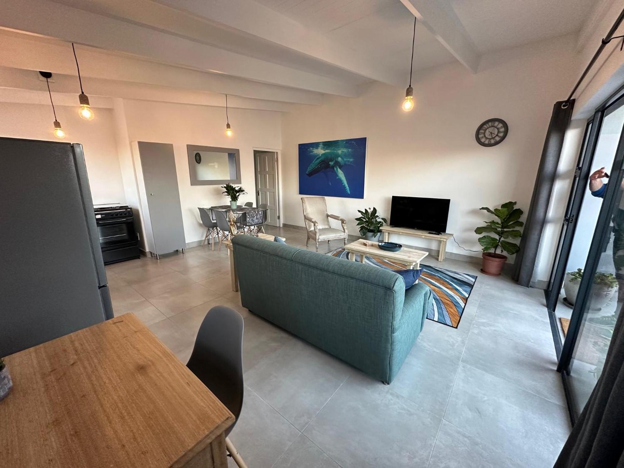 Modern Apartments Downtown プレッテンバーグ・ベイ エクステリア 写真