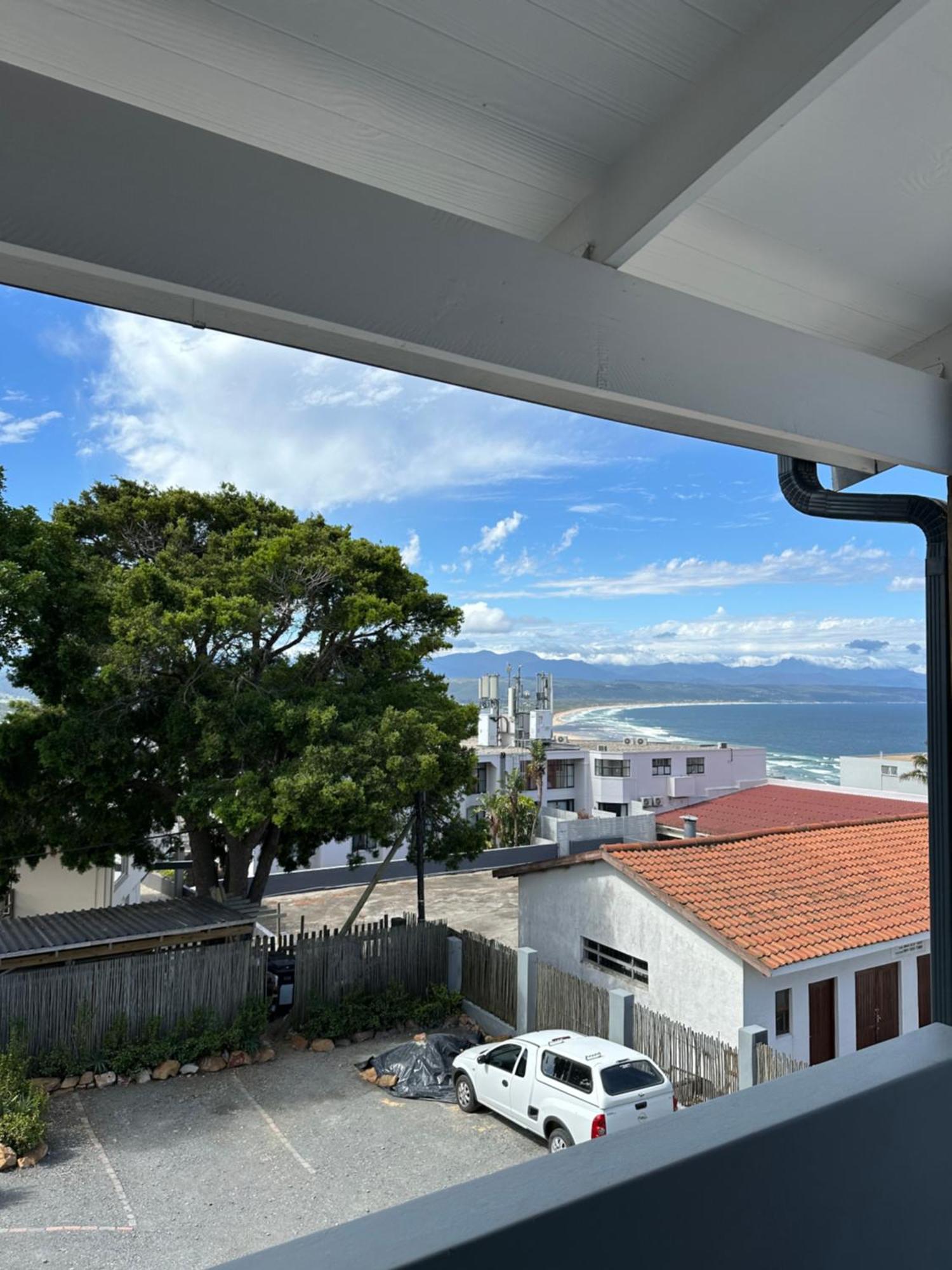 Modern Apartments Downtown プレッテンバーグ・ベイ エクステリア 写真