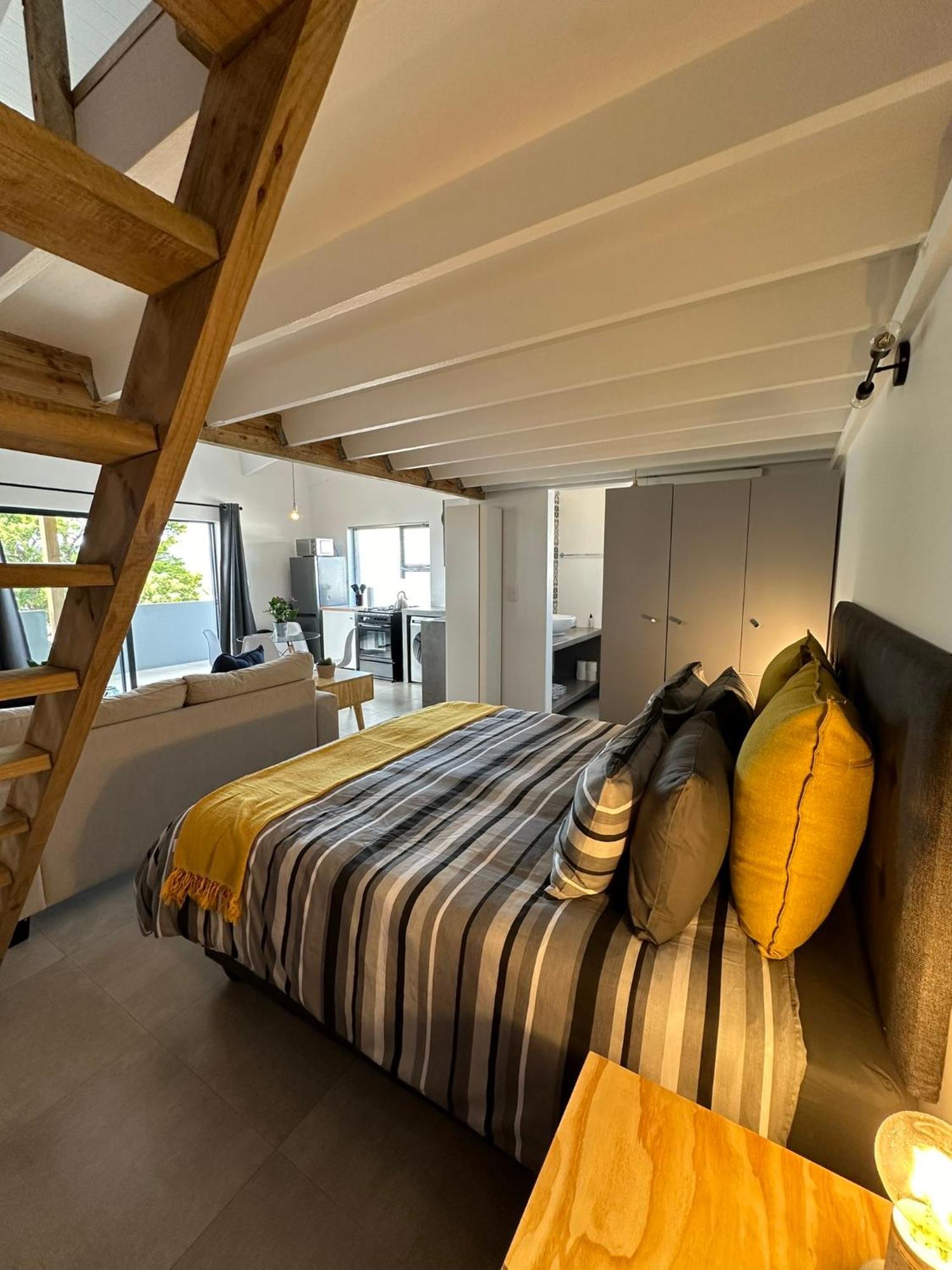 Modern Apartments Downtown プレッテンバーグ・ベイ エクステリア 写真